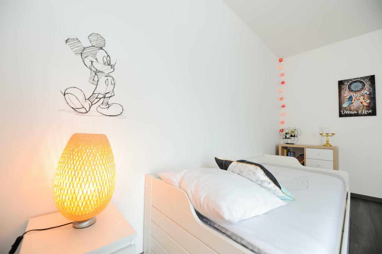Disneyland Dream 2 - Charmant Appartement 8 Pax เซร์ริส ภายนอก รูปภาพ